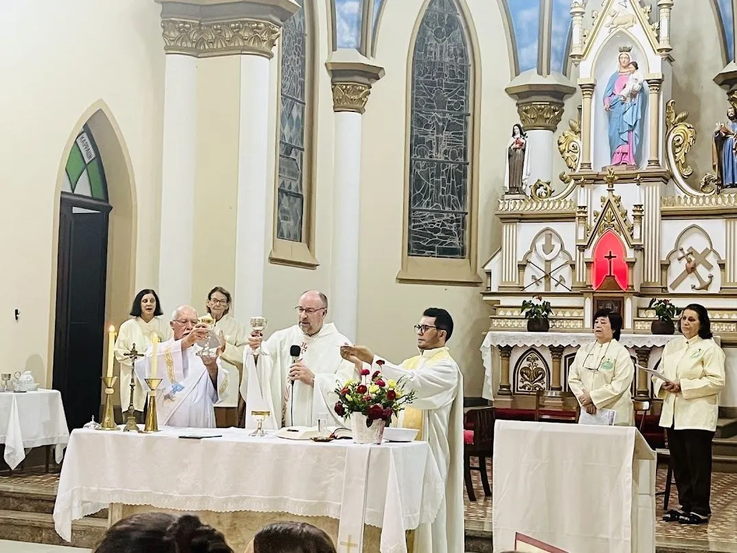Semana Santa mobiliza fiéis na Igreja Matriz de Passo do Sobrado com programação especial
