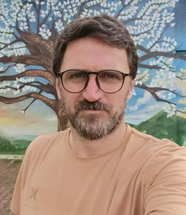A Educação na encruzilhada.
