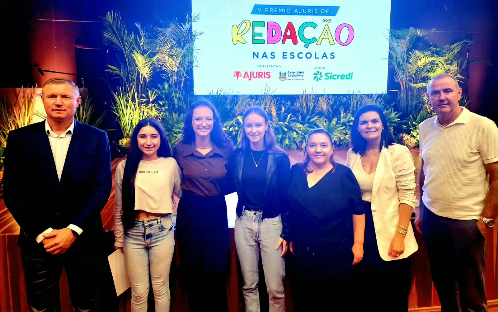 Escola Curupaiti reafirma protagonismo estadual e conquista novos prêmios no concurso da Ajuris