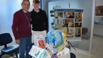 Solidariedade marca aniversário de adolescente com doação de fraldas ao Hospital Santa Cruz