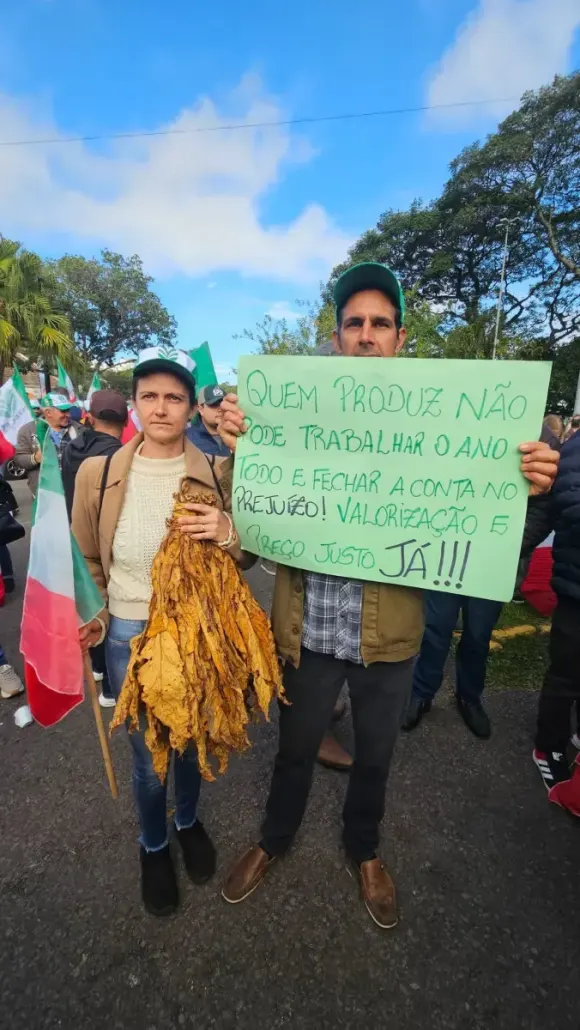 Mobilização em Santa Cruz do Sul reúne produtores de Passo do Sobrado e amplia pressão por valorização do tabaco