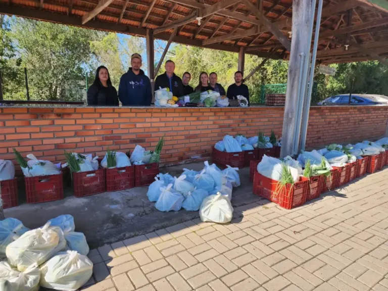 Município inicia entrega de alimentos do PAA para famílias em situação de vulnerabilidade