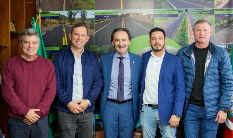 Prefeito e lideranças de Vale Verde reforçam demandas por melhorias na RS-244 e Ponte Seca