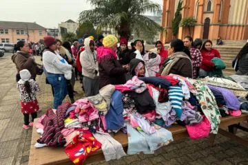 Feira da Campanha do Agasalho atende mais de 300 pessoas