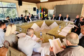 Amvarp e Cisvale realizam assembleia geral na abertura da Festa da Produção