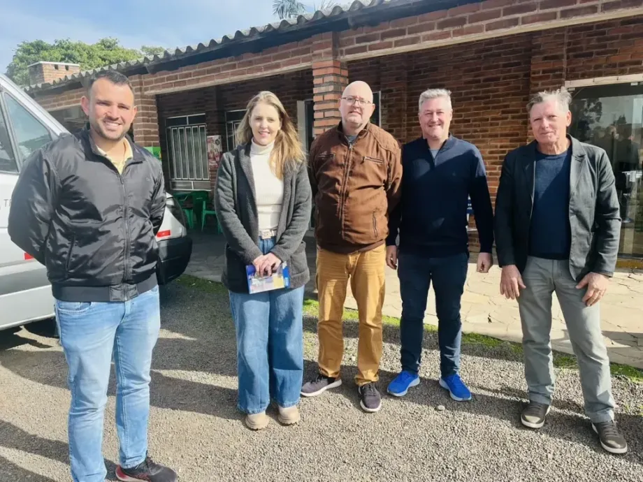 Assessora do deputado Dirceu Franciscon visita Passo do Sobrado e reforça parceria para novos investimentos