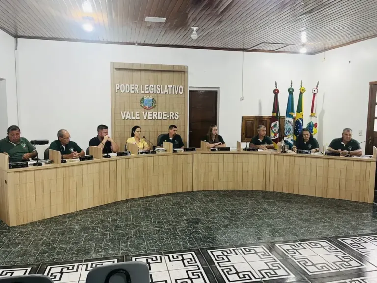 Câmara de Vale Verde aprova e promulga Emenda à Lei Orgânica Municipal