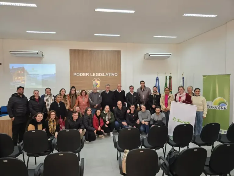 Empreendedores da região se capacitam em marketing digital e tráfego pago em Passo do Sobrado