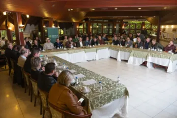 Municípios avaliam adesão a parceria para solução regional dos resíduos sólidos