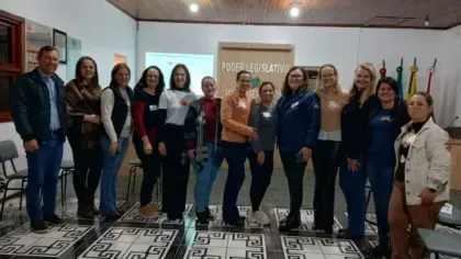 Primeiro encontro do Programa Parceria pela Valorização da Educação mobiliza comunidade em Vale Verde
