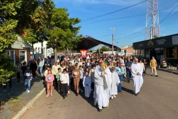 Procissão de Corpus Christi reúne grande número de fiéis na Igreja Matriz de Passo do Sobrado