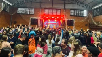 Domingo de Nach Kerb fecha a programação da 120ª Festa de Linha Isabel e Linha Esperança