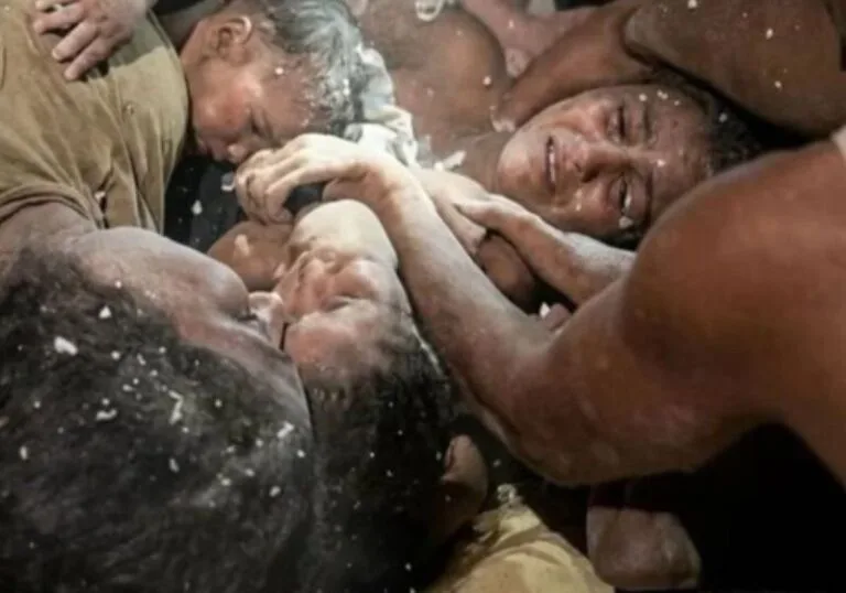 Milagre em La Guaira: mãe mantém filhos vivos com leite materno durante 11 dias sob os escombros na Venezuela