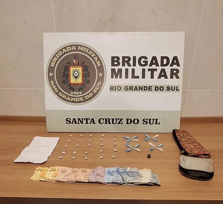 Mulher é presa por tráfico de entorpecentes em Santa Cruz do Sul