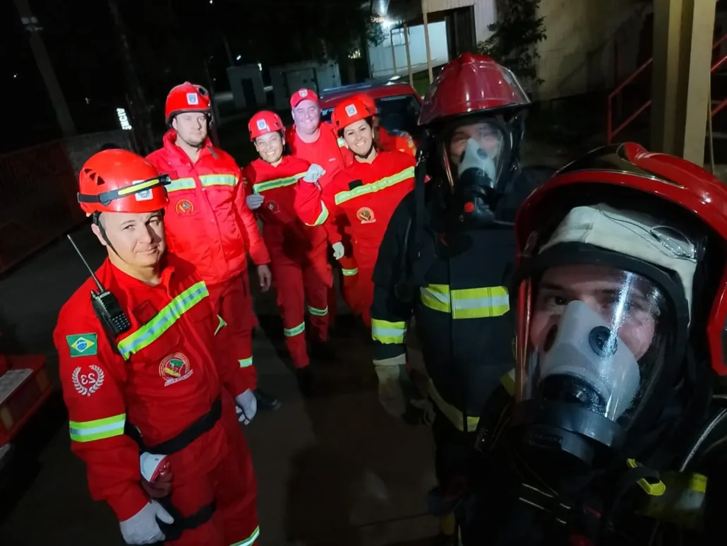 Simulado de incêndio mobiliza comunidade escolar em Passo do Sobrado