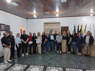Câmara aprova homenagens ao Conselho Tutelar e às assistentes sociais de Vale Verde