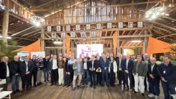Assembleia reúne 30 prefeitos dos Vales em Marques de Souza