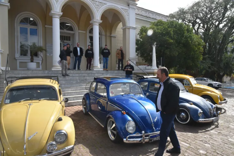 Prefeito recebe organizadores do 2º Air Cooled de Santa Cruz do Sul