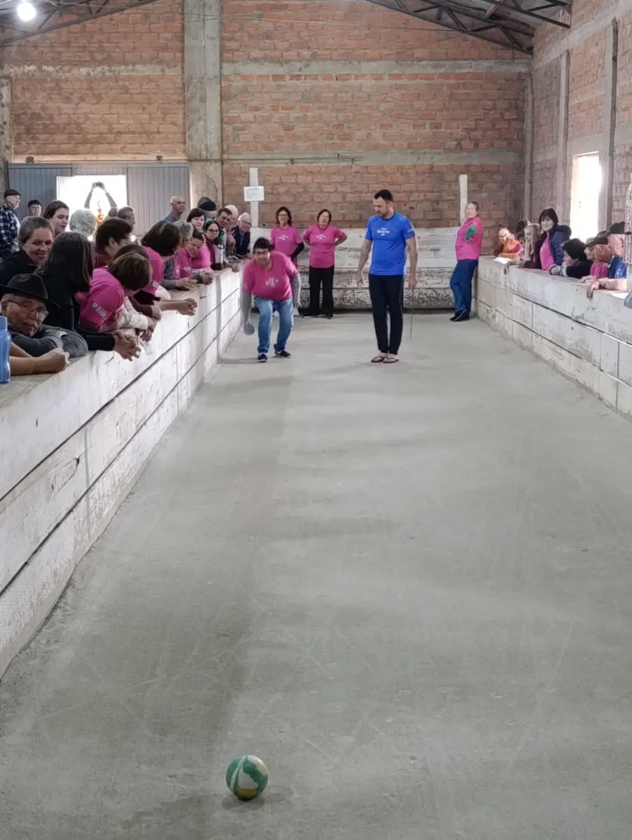Torneio de bocha reúne grupos do Pratique Saúde em Passo do Sobrado