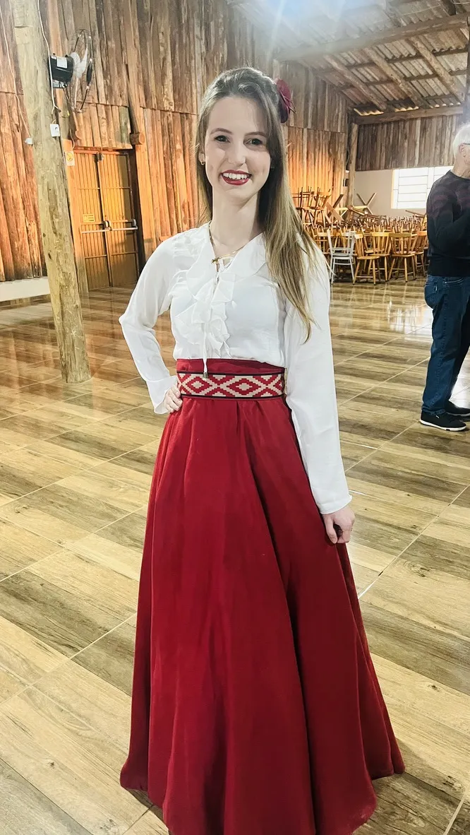 Da primeira faixa ao reconhecimento: Luana Kroth constrói trajetória de dedicação ao tradicionalismo