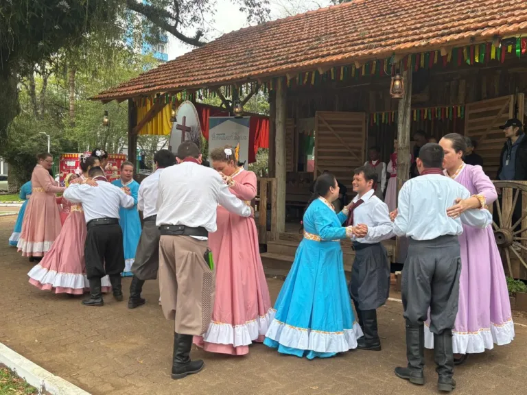 Festejos Farroupilhas: 1º Baile da Ramada Inclusivo relembra os fandangos à moda antiga