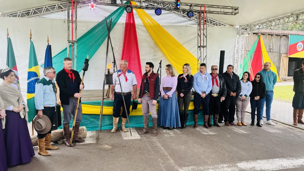 Semana Farroupilha começa com grande participação da comunidade em Vale Verde
