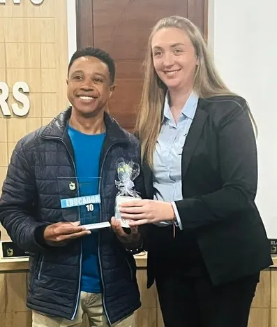 Escola Odette recebe homenagem do Legislativo de Vale Verde