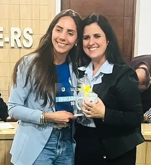 Escola Odette recebe homenagem do Legislativo de Vale Verde
