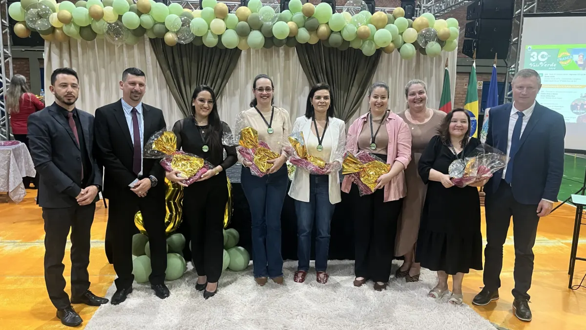 Concurso de Redação de Vale Verde premia 12 estudantes nesta sexta-feira