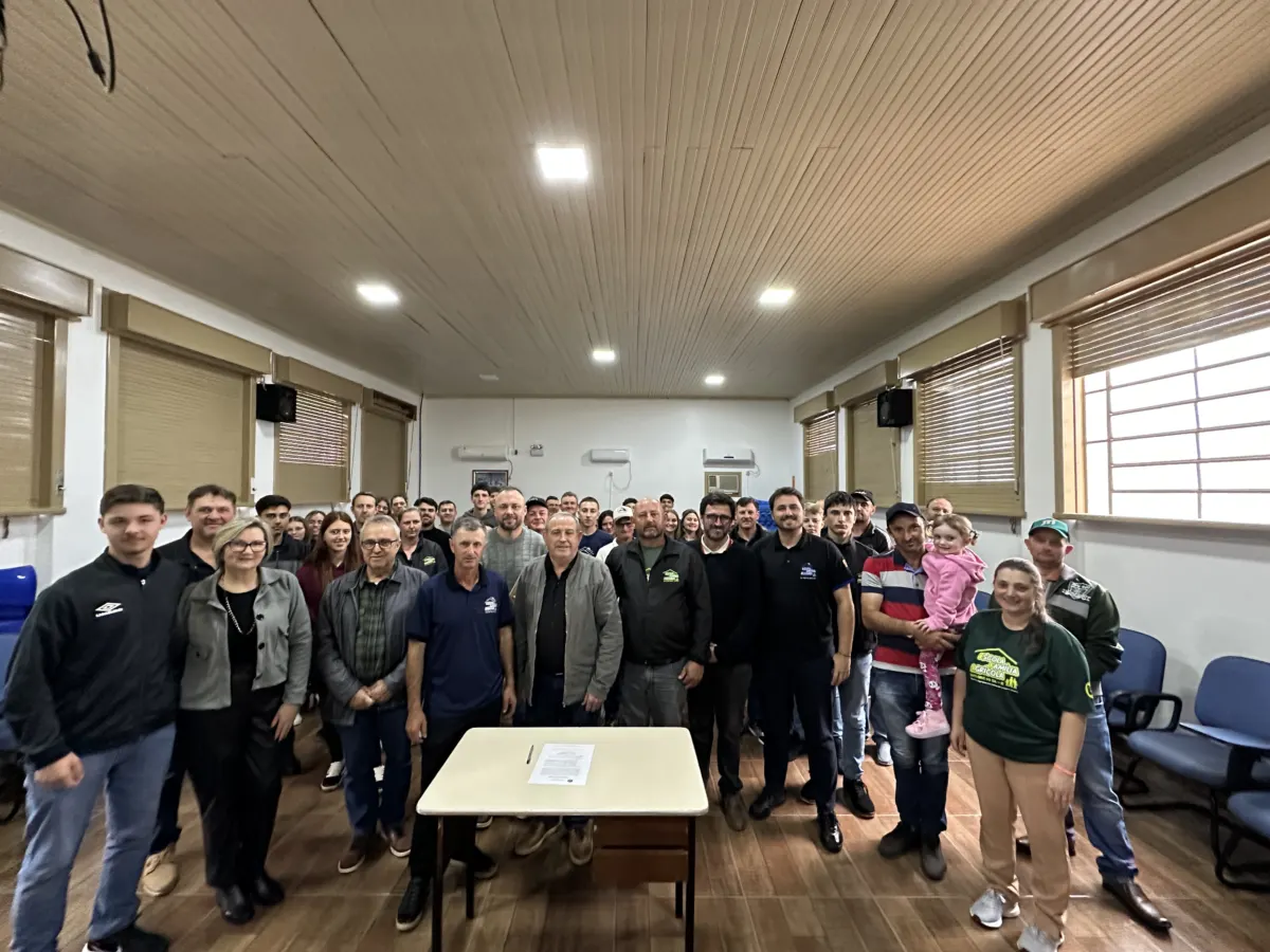 Sinimbu renova parceria com escolas agrícolas e reforça formação de jovens do campo