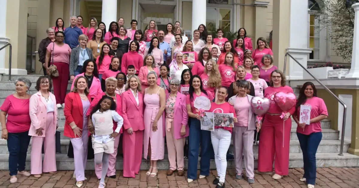 Outubro Rosa começa com histórias de superação em Santa Cruz