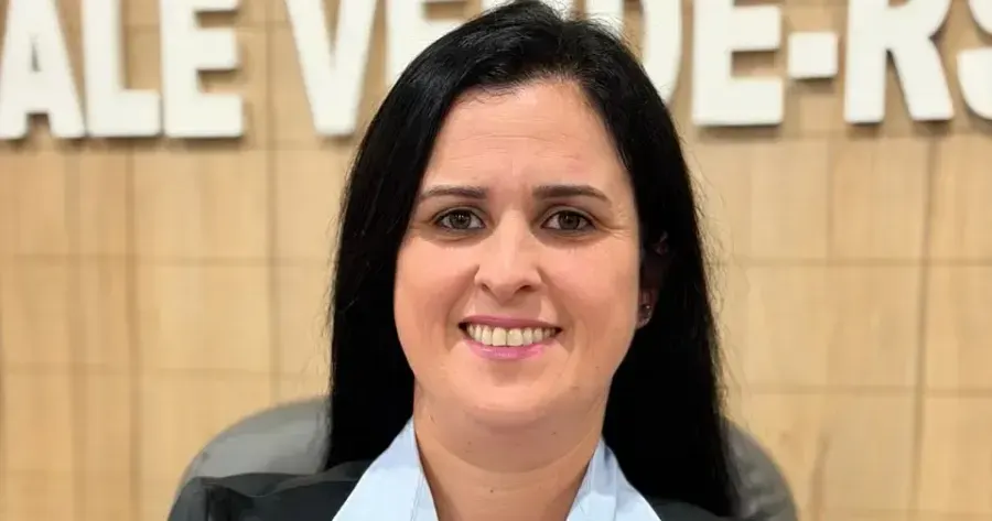 Débora reforça cuidados no Outubro Rosa e homenageia os 30 anos de Vale Verde